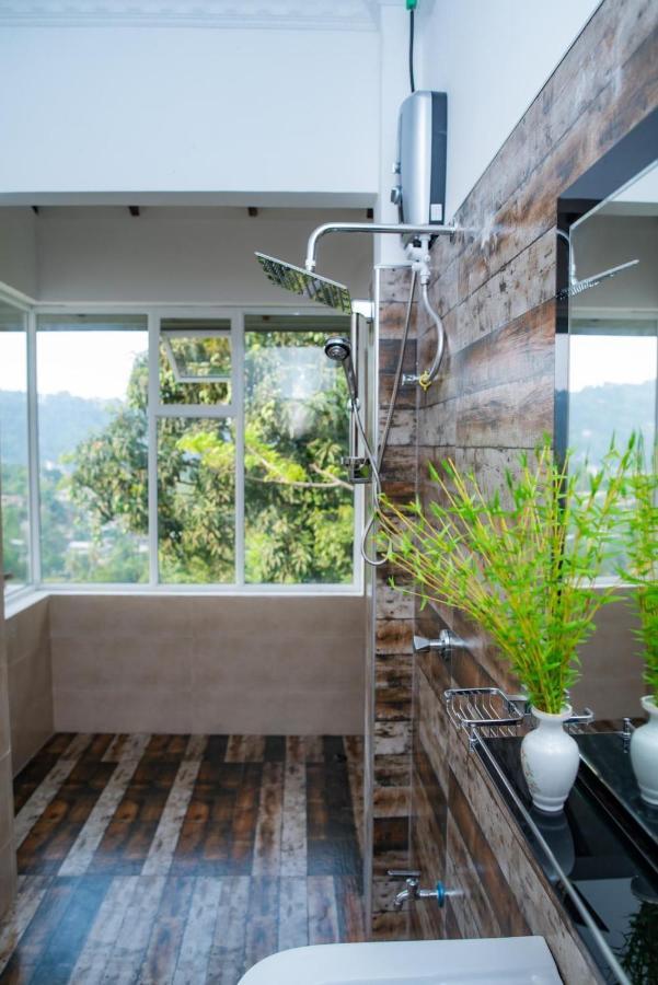 Sky Edge Homestay Канди Екстериор снимка