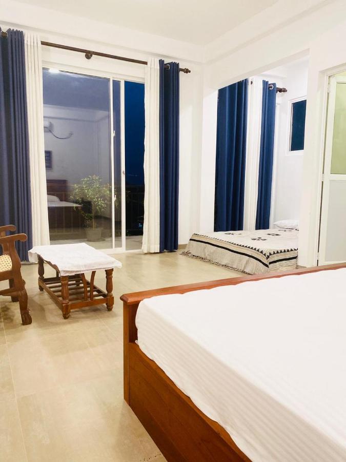 Sky Edge Homestay Канди Екстериор снимка